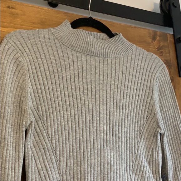 Grey Cropped Sweater - Picture 3 of 5